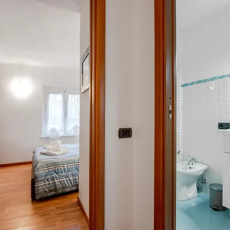 Apartamento Guesthost - La Casetta Del Golfo - *