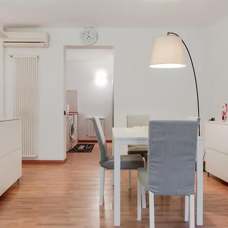 Guesthost - La Casetta Del Golfo - 아파트 라스페치아