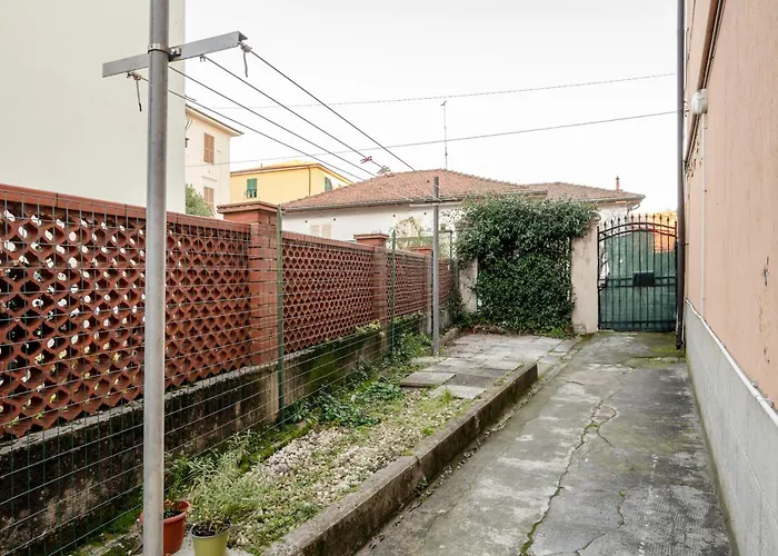 아파트 Guesthost - La Casetta Del Golfo - *