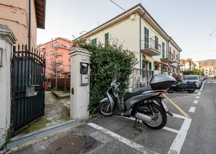 Guesthost - La Casetta Del Golfo - * La Spezia